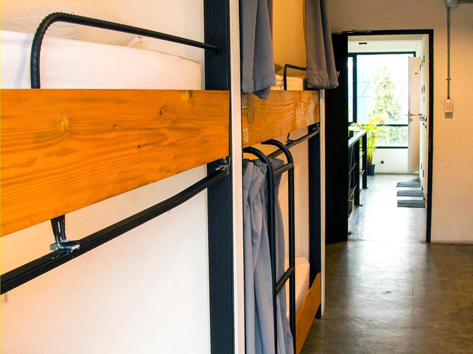 Holy Sheet Hostel Bangkok Værelse billede